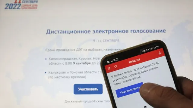 Суд 4 июня отказал в иске против действующего порядка дистанционного электронного голосования (ДЭГ). Истец указывал на невозможность независимой проверки результатов; ЦИК и прокуратура сочли систему соответствующей требованиям, автор иска намерен обжаловать решение.