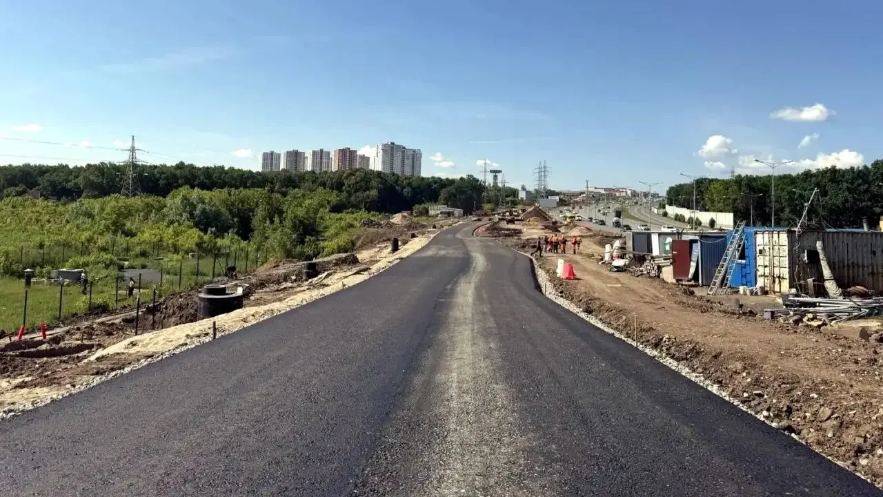 В&nbsp;Тольятти продолжают строительство дублера Московского шоссе&nbsp;— уложили более 300&nbsp;м&nbsp;асфальта