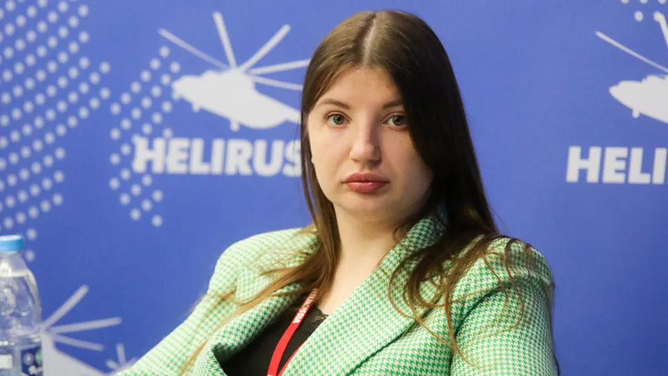 Аллу Половченю, возглавлявшую управление беспилотных систем и робототехники Минпромторга, задержали по подозрению в особо крупной растрате. По делу также арестованы сотрудники, связанные с проектом «Транспорт будущего», следственные действия продолжаются.