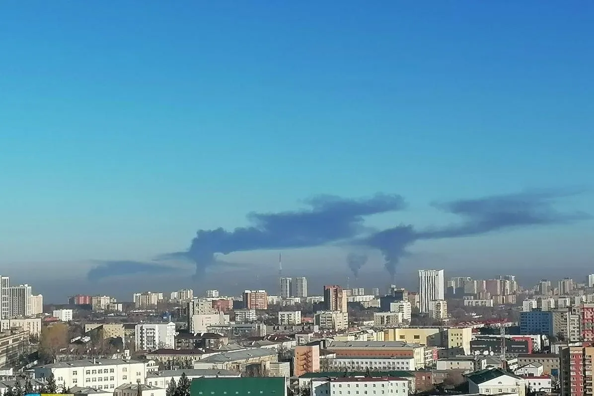 После ночной атаки дронов в Башкортостане введены ограничения на полеты в аэропортах; меры затронули несколько городов.