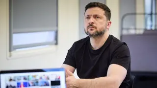 Президент Украины Владимир Зеленский полагает, что усиление изоляции российского сегмента интернета и блокировка мессенджеров связаны с подготовкой к всеобщей мобилизации и возможному новому наступлению в Украине.