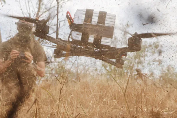 Роберт Бровди («Мадяр»), командир Сил беспилотных систем Украины, заявил, что промышленные объекты внутри России могут считаться законной целью, а операторы дронов перевыполняют поставленные задачи.