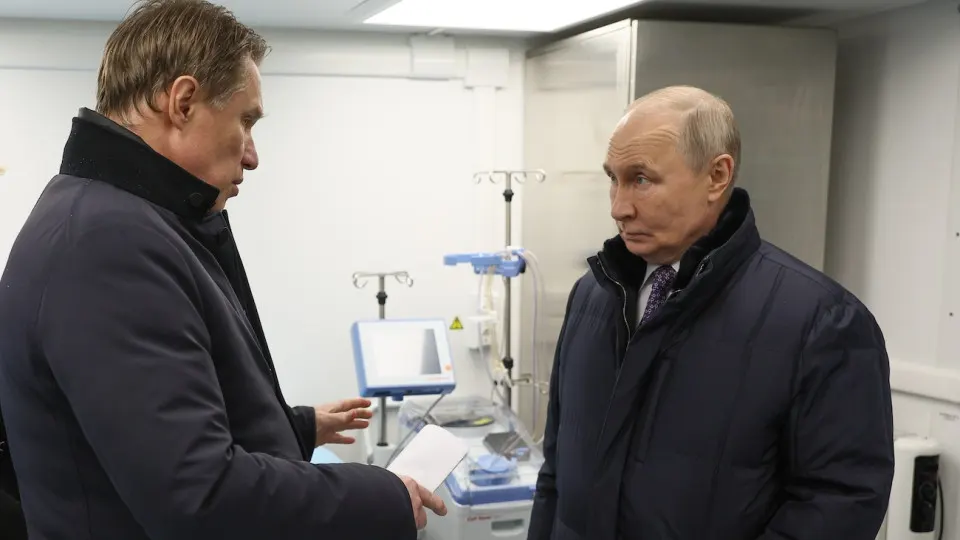 Президент потребовал увеличить охват диспансеризации для оценки репродуктивного здоровья, пока страна фиксирует рекордное снижение числа рождений и длительную демографическую яму.