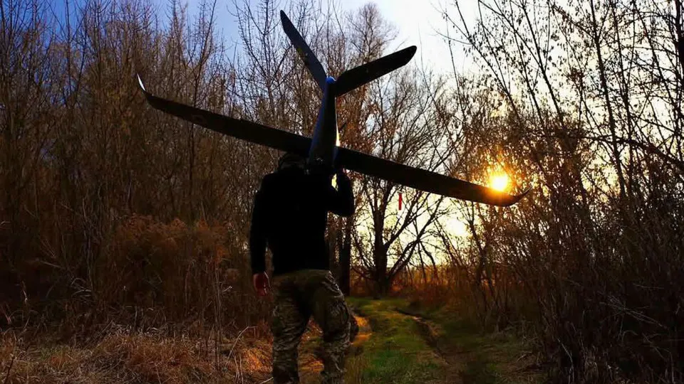 Рост производства и совершенствование беспилотников позволили Украине существенно увеличить число выведенных из строя российских средств ПВО и радаров, что ставит под угрозу снабжение войск и безопасность энергетической и промышленной инфраструктуры по всей стране.