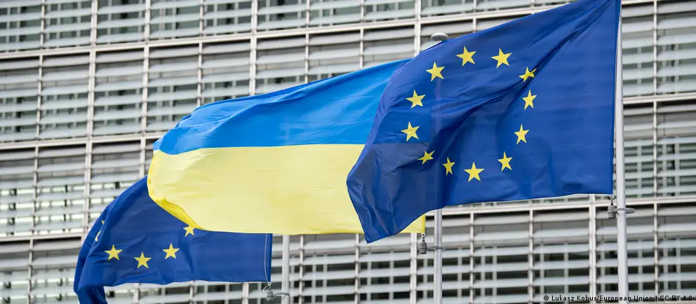 Евросоюз планирует ввести новые ограничения против лиц и структур, причастных к депортации и принудительному перемещению украинских детей; решение ожидают 12 мая на заседании в Брюсселе.