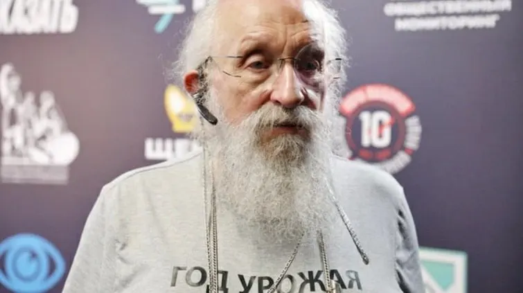 Несколько известных депутатов либо не подали документы на праймериз, либо имеют низкие шансы переизбраться. Эксперты связывают это с их спорными инициативами; партии продлевают сроки и формируют списки.