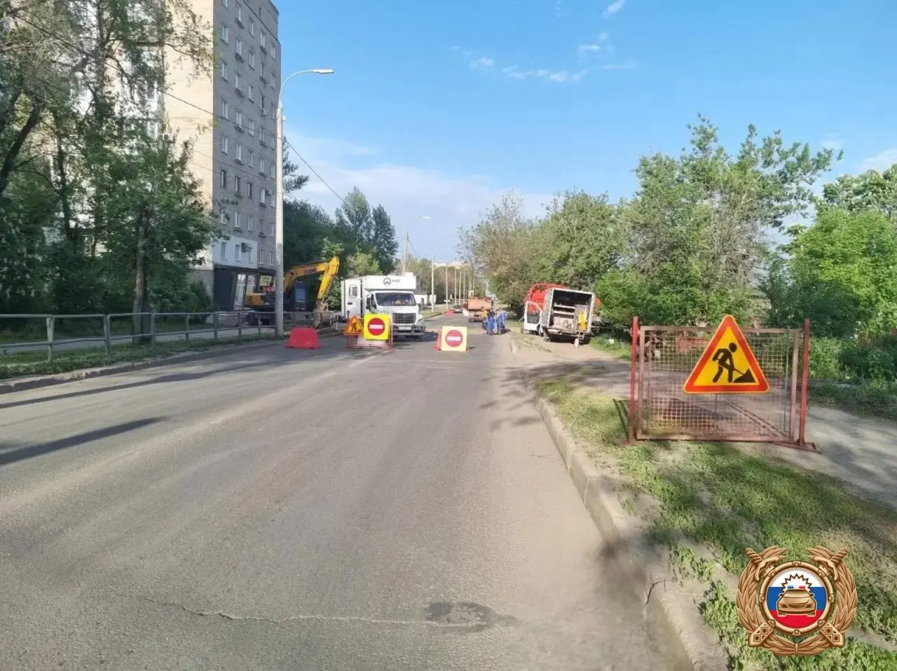 Проезд на участке между Иртышской и Спасской закрыт; сроки работ не сообщаются.