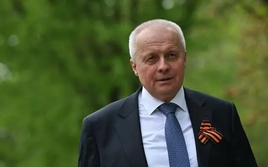 Министерство иностранных дел России пригласило посла Армении для консультаций на фоне шагов Еревана по углублению отношений с Европейским союзом. Одновременно введены временные торговые ограничения на ряд армянских товаров.