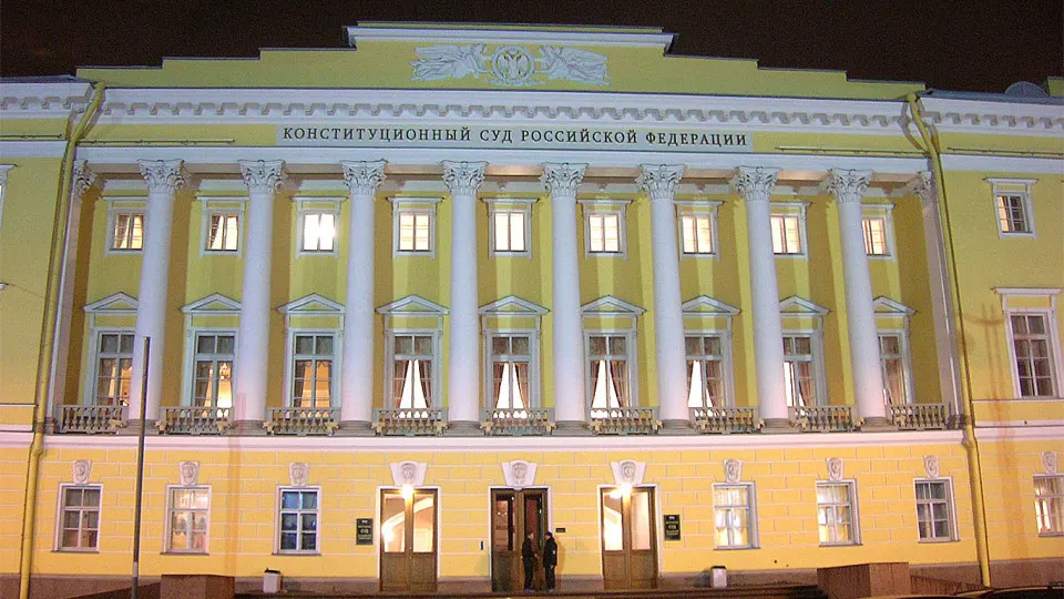 Председатель Конституционного суда заявил, что антикоррупционные иски прокуратуры не должны подпадать под обычные сроки исковой давности. Эти иски стали ключевым инструментом возвращения крупных активов государству.