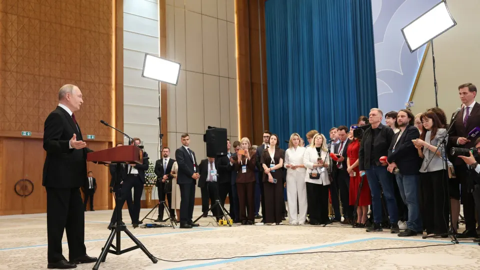 На пресс‑конференции по итогам саммита ЕАЭС президент заявил, что Россия готова жёстко ответить на любые угрозы Калининграду и вновь предупредил Армению о последствиях евроинтеграции.