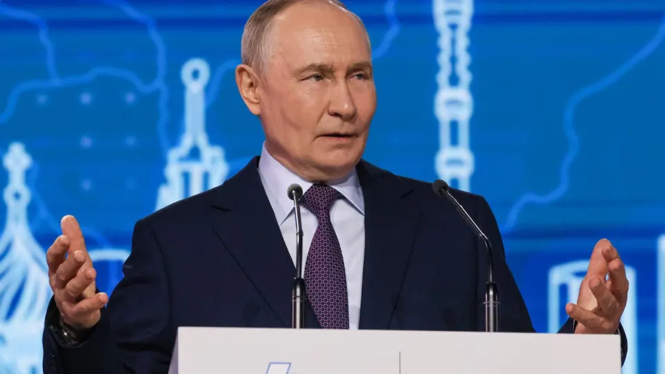 На съезде Союза машиностроителей президент призвал активнее включать вернувшихся с фронта ветеранов СВО в оборонные и другие индустриальные производства. Эксперты отмечают резкий рост числа тяжело раненых и возросшую потребность в протезировании и реабилитации.