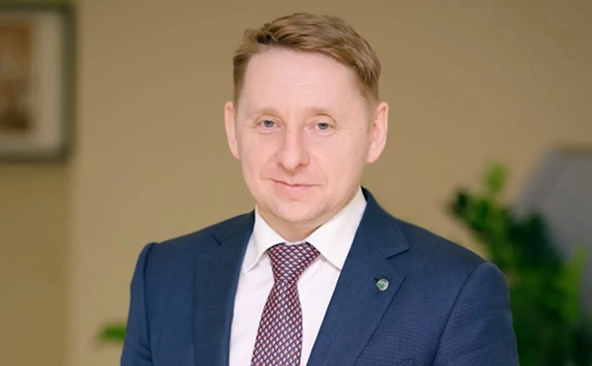 Министерство финансов США отменило санкционные ограничения в отношении бывшего замглавы правления «Сбера» Сергея Мальцева и предпринимательницы из Екатеринбурга Ольги Райкес. Часть связанной с ними компании остаётся под санкциями и теперь указывается как связанная с другим лицом.