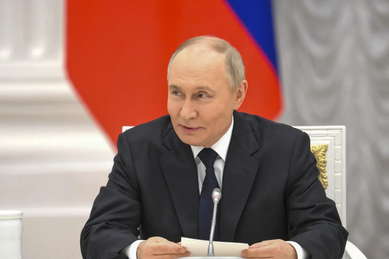 Во время общения с журналистами глава государства заявил, что у России есть средства для отражения любых атак на базы в Калининградской области — в ответ на заявления литовского министра.