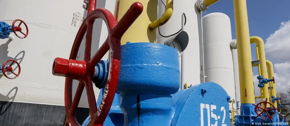 Транзит газа через Украину остановлен после отказа продлить контракт с российским поставщиком; последствия особенно ощутимы в Молдове, другие страны перенастроили маршруты поставок.