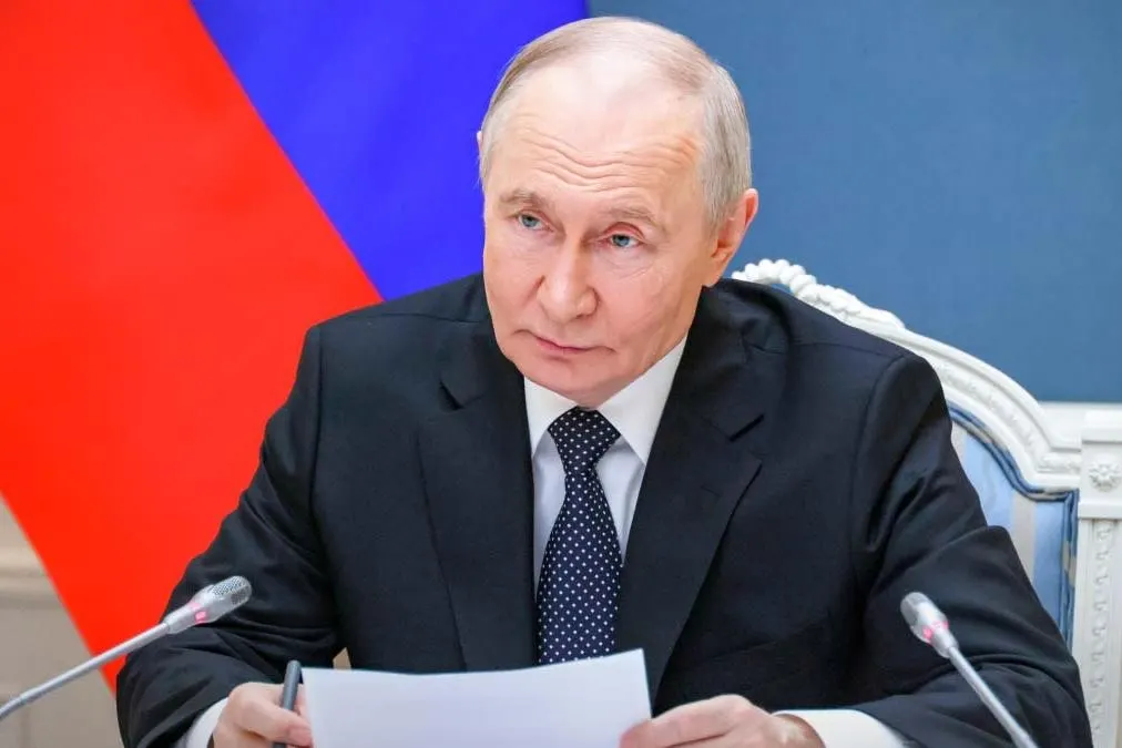 Указ расширяет действие механизма по работе с кредиторами из «недружественных» государств — теперь в него включены и банковские депозиты; документ вступил в силу 1 июня 2026 года.