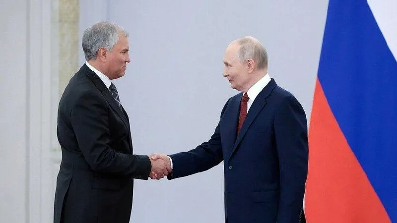 Спикер Госдумы выразил благодарность президенту после вручения ордена, отметив роль главы государства в создании конкурентной партийной системы и эффективности работы парламента.