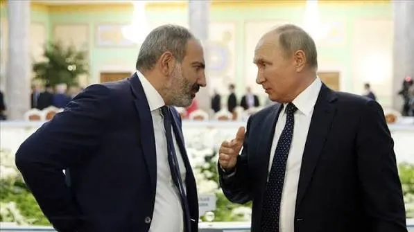Премьер Армении в телефонном разговоре с президентом РФ заявил, что введённые ограничения противоречат нормам ЕАЭС и потребовал их разрешить; запреты уже затронули ряд продуктов и привели к падению товарооборота.