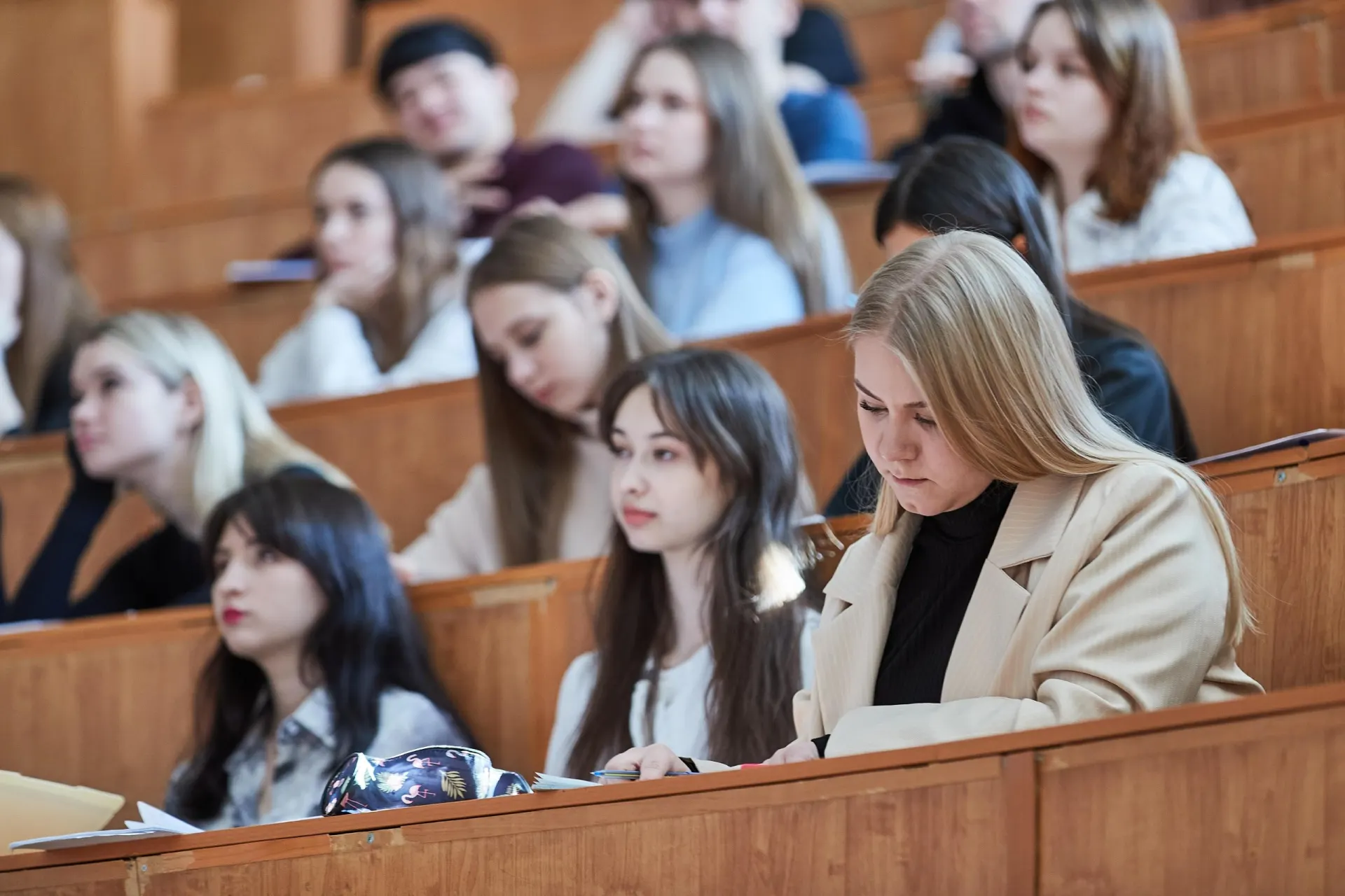 Министерство науки и высшего образования пересмотрело порядок целевого обучения: финансовые санкции заменены механизмом компенсации, а основания для отчисления студентов расширены.