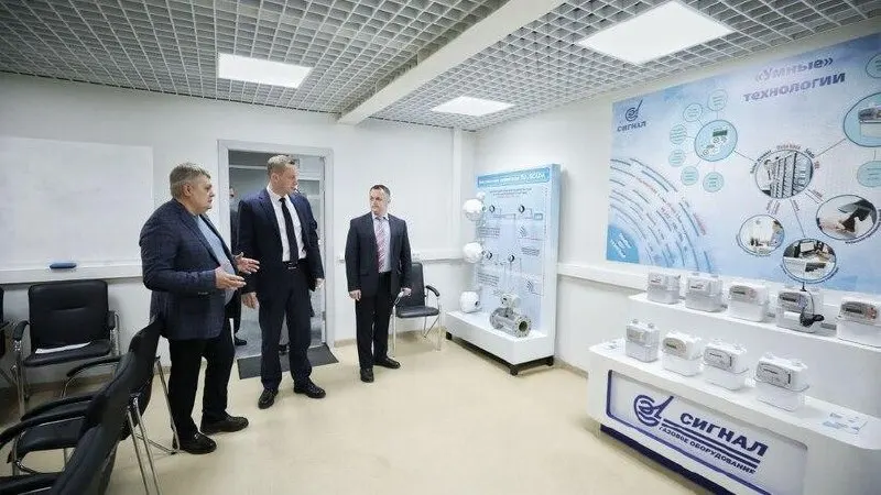 Совет ЕС включил предприятие из Энгельса в 21-й пакет санкций: в документе отмечают производство комплектующих для авиации и причастность к поддержке ВС РФ в зоне СВО.