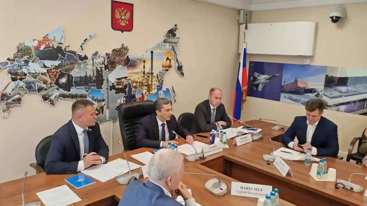 Инициатива даст профильным министерствам доступ к данным ФНС о формировании цен на каждом этапе — это позволит быстро выявлять причины резких подорожаний и оперативно реагировать.