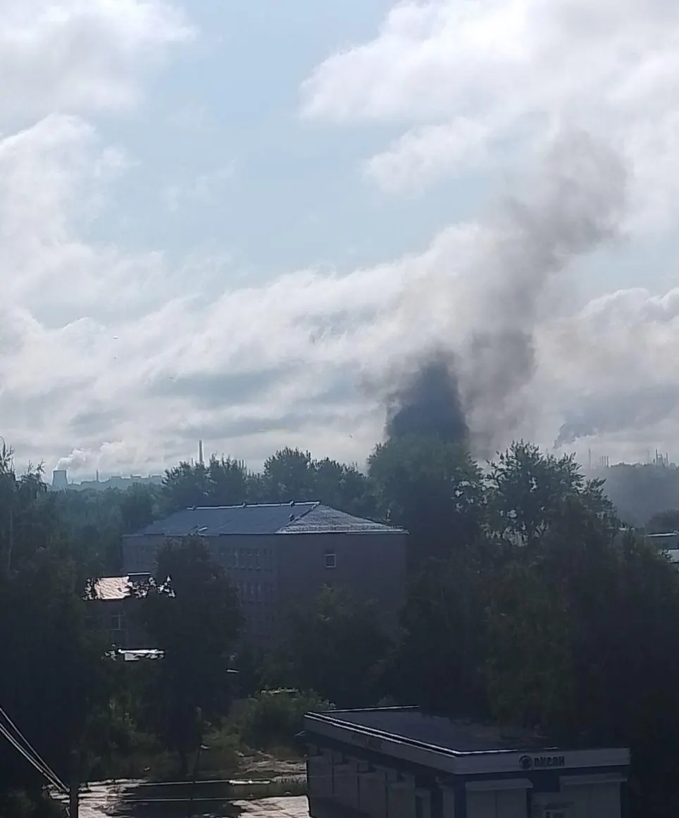 За ночь в нескольких регионах страны прошли атаки беспилотников. Погибла мирная жительница в Белгородской области; по всей стране уничтожено десятки БПЛА, есть крупные разрушения и пострадавшие.