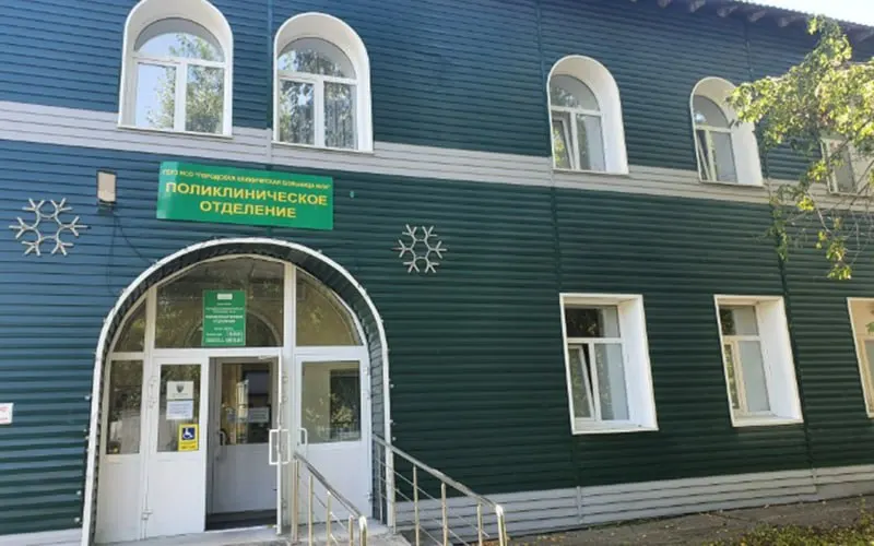 Депутат Госдумы Александр Аксёненко предложил Минфину РФ освободить государственные медицинские учреждения от налога на недвижимость; освобождение позволило бы направлять средства на оборудование и ремонт.