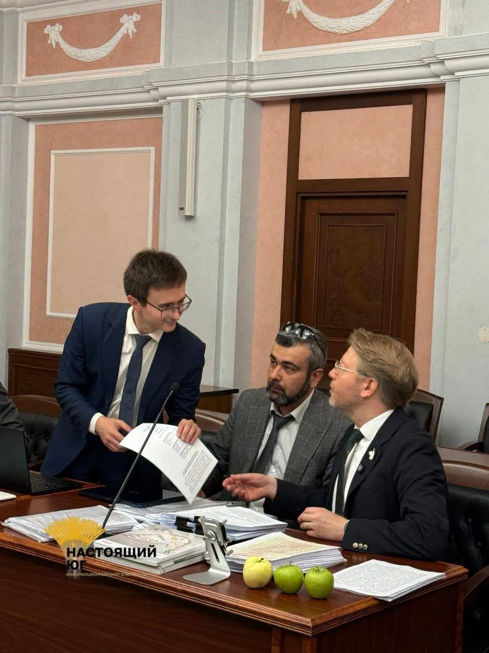 На заседании Верховного суда представитель Центризбиркома указал на нарушения в предвыборной агитации и авторских правах, в том числе спорную цитату Явлинского и вопросы сотрудничества с OpenAI.