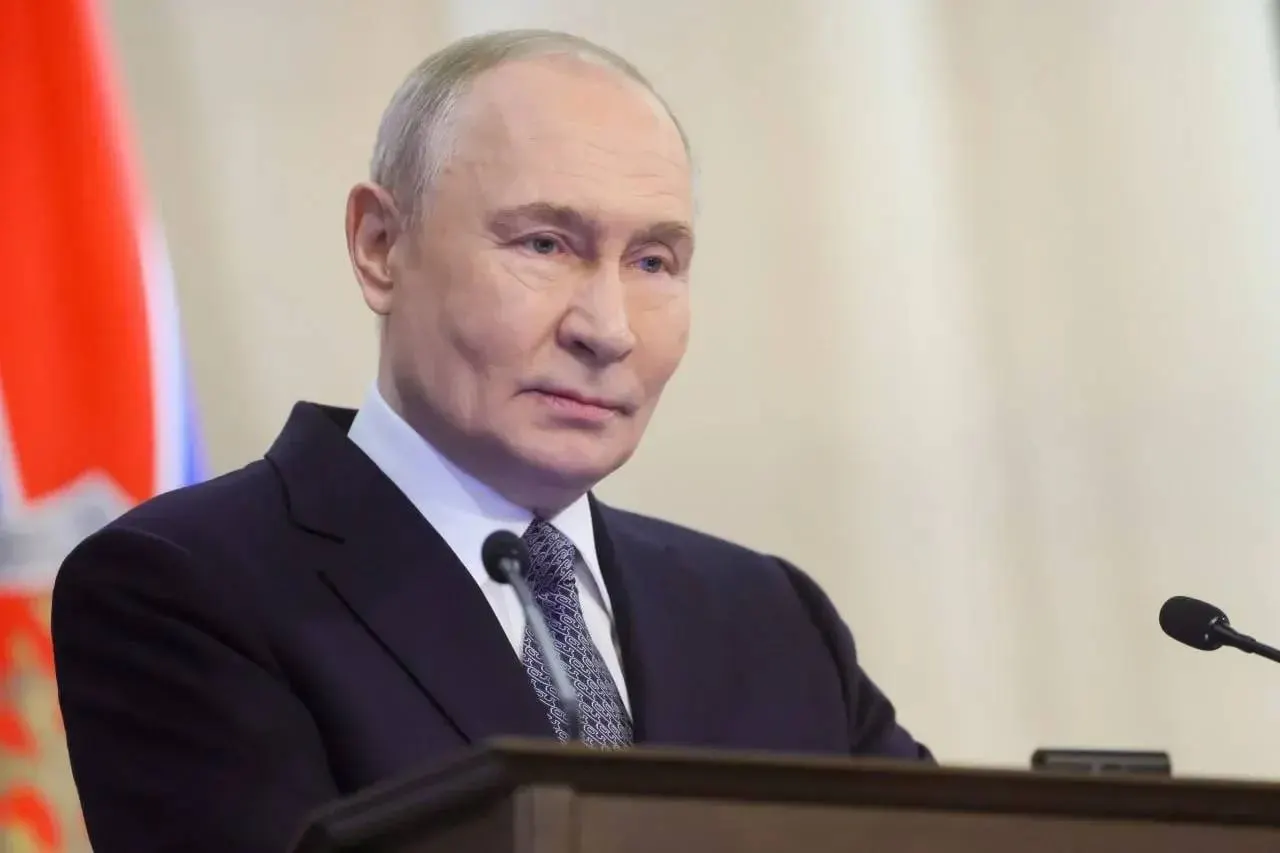 Президент отметил героизм и решительные действия личного состава Воздушно‑десантных войск в ходе специальной военной операции и выразил уверенность в их дальнейшем вкладе в обороноспособность страны.