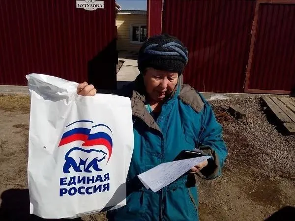 За месяц индекс счастья россиян упал на 9% — с 59 до 50, тревога в обществе возросла, а жалобы на финансовые трудности достигли максимума за два десятилетия.