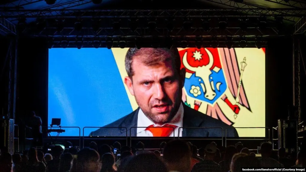 Сообщается, что платежная компания A7, связанная с Кремлём, через сеть подставных фирм проводила транзакции на миллиарды долларов, чтобы обходить западные санкции против России.
