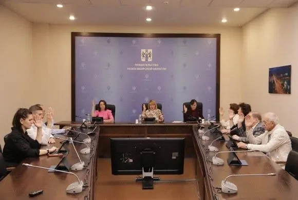 За десять дней до голосования регионы обсуждают подготовку к выборам, дистанционное электронное голосование и кампании партий.
