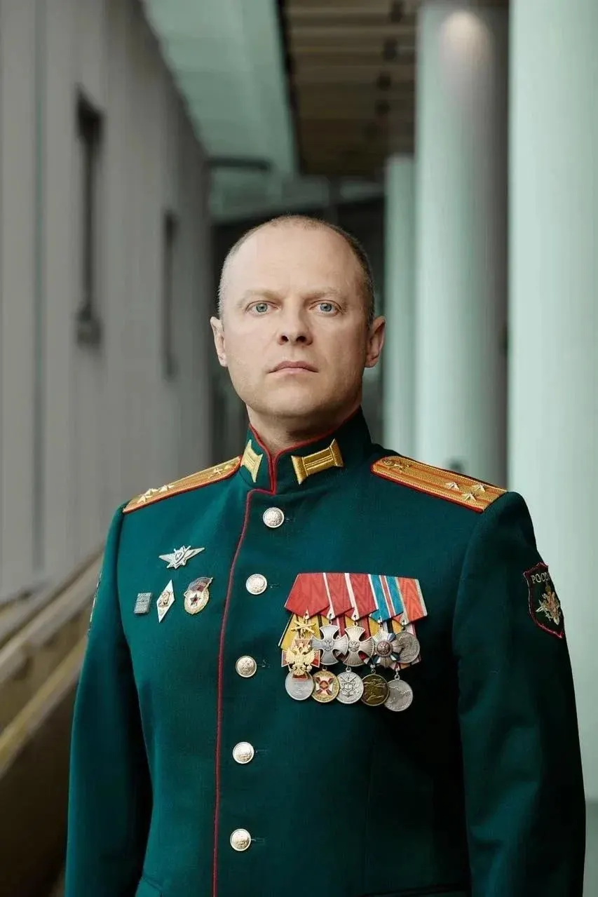 Участник СВО Сергей Карасев назначен вице-губернатором по вопросам региональной безопасности; ранее он руководил вопросами поддержки бойцов и коммуникацией с общественностью в Самаре.