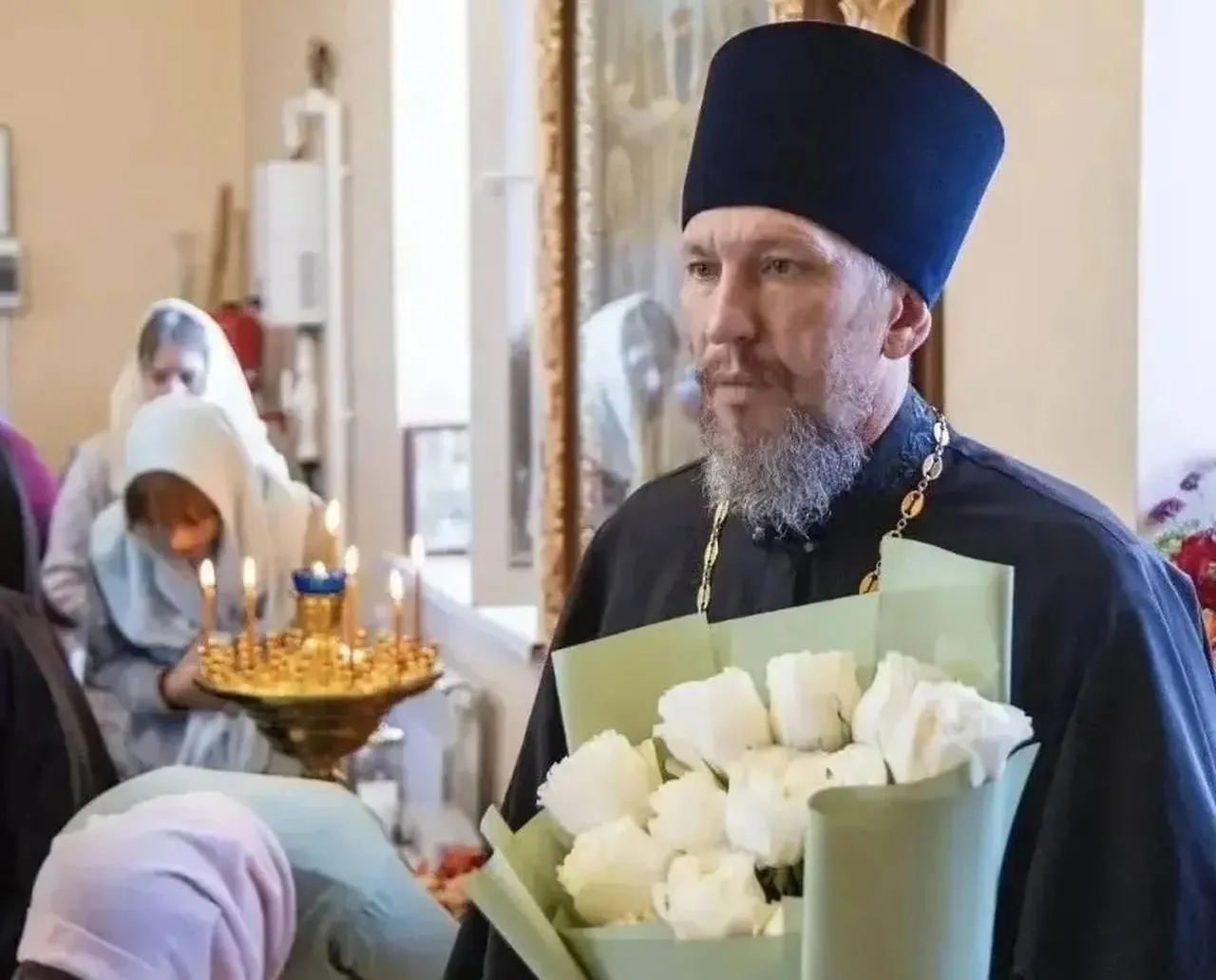 6 октября во время рыбалки на Волге пропал священник; поисковые операции продолжаются.
